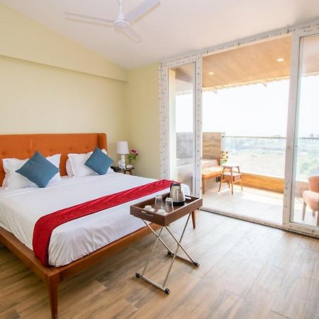 Octave Rococco Morjim Otel Pernem Dış mekan fotoğraf