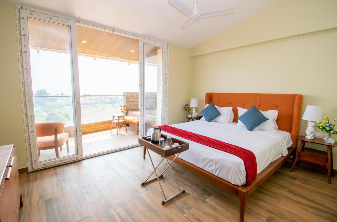 Octave Rococco Morjim Otel Pernem Dış mekan fotoğraf