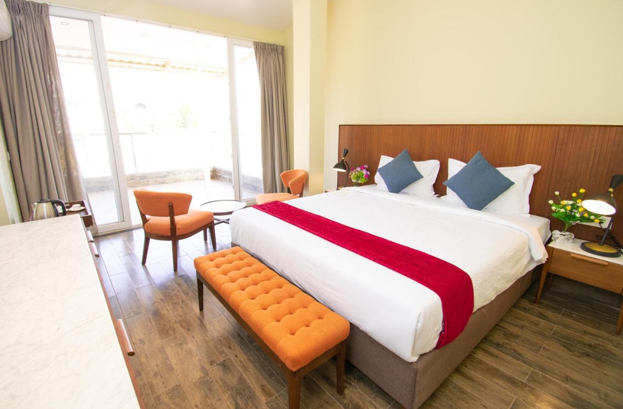 Octave Rococco Morjim Otel Pernem Dış mekan fotoğraf