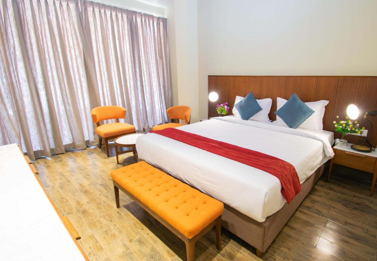 Octave Rococco Morjim Otel Pernem Dış mekan fotoğraf