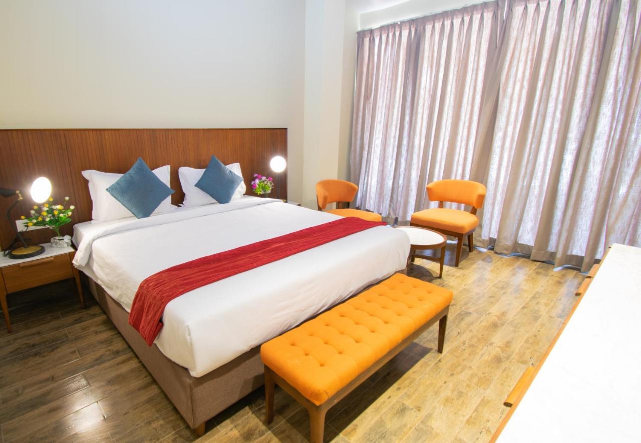 Octave Rococco Morjim Otel Pernem Dış mekan fotoğraf