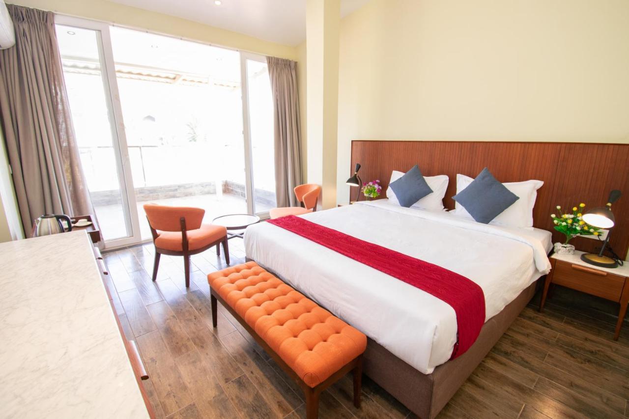 Octave Rococco Morjim Otel Pernem Dış mekan fotoğraf