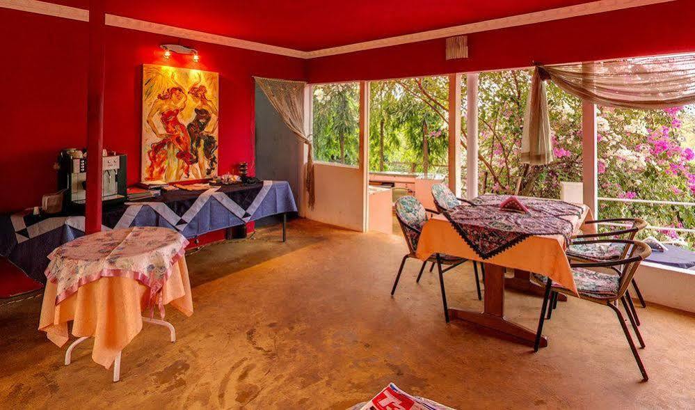Octave Rococco Morjim Otel Pernem Dış mekan fotoğraf