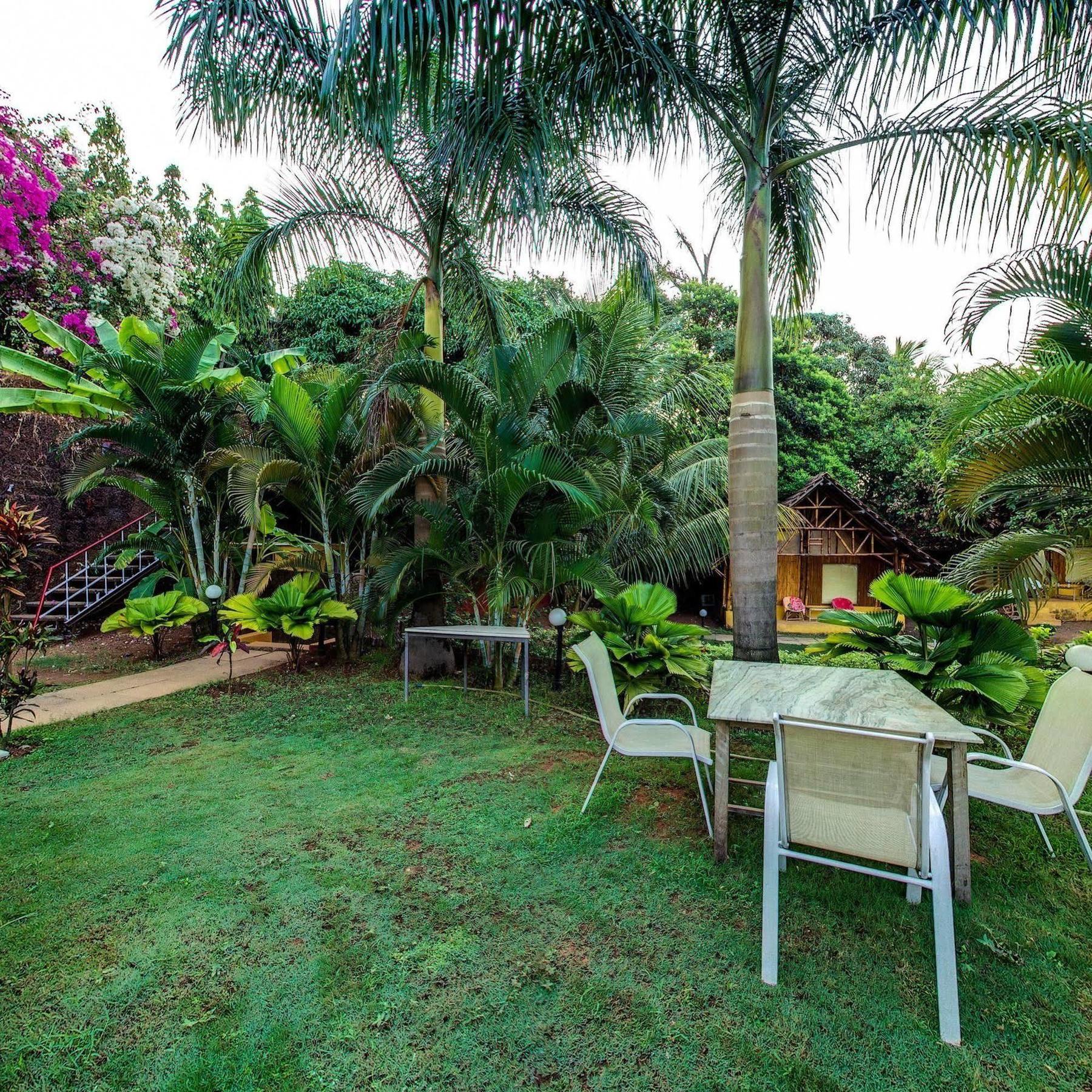Octave Rococco Morjim Otel Pernem Dış mekan fotoğraf