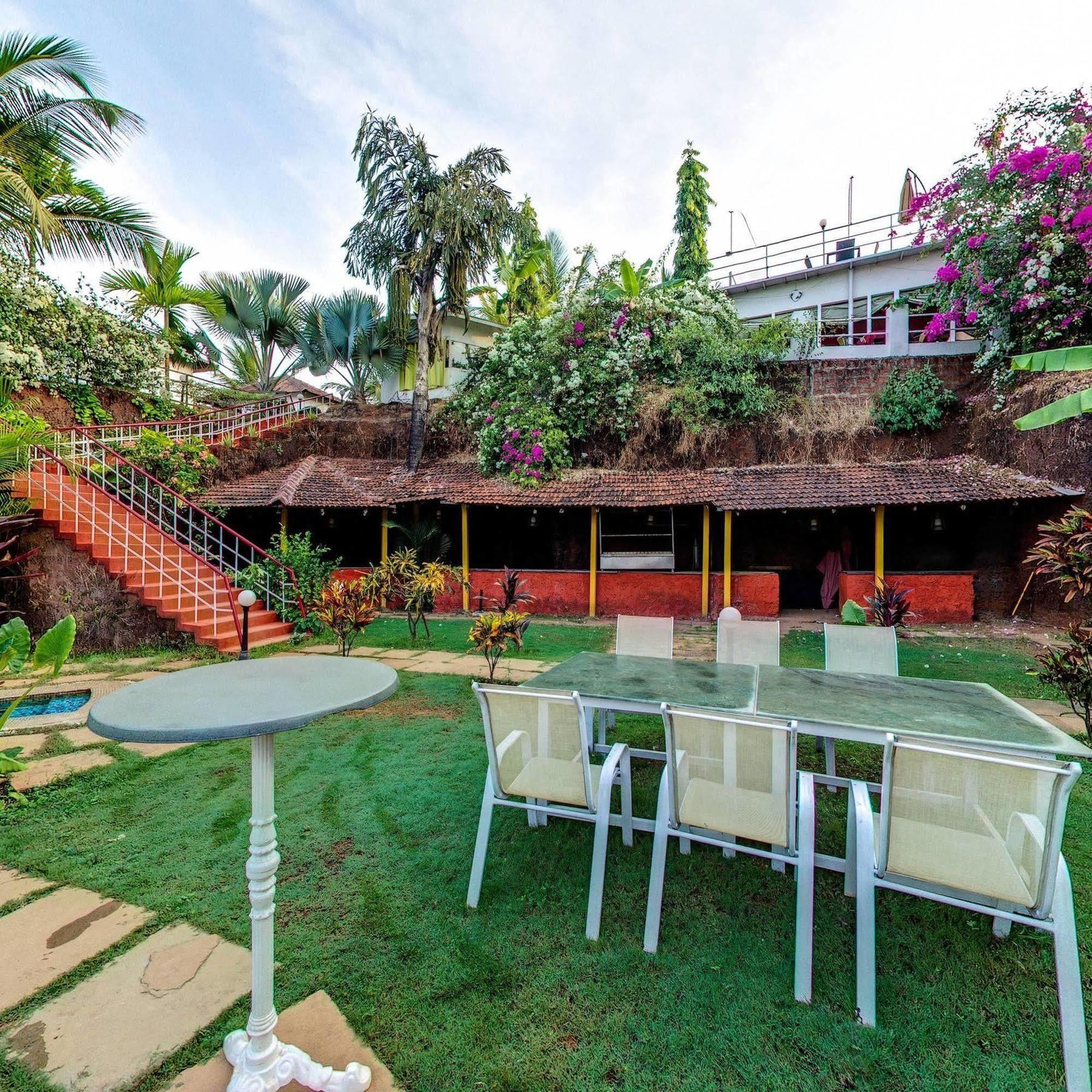 Octave Rococco Morjim Otel Pernem Dış mekan fotoğraf